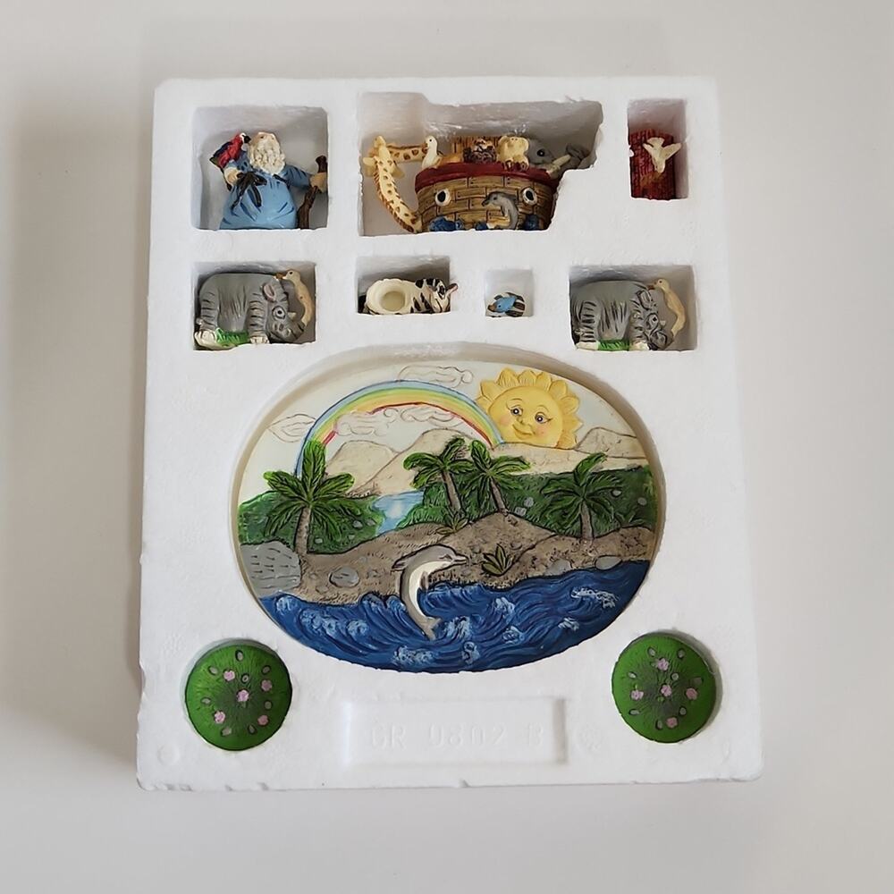 Noah's‎ Ark 10 Piece Miniature Poly Resin Tea Set Collectible Animals Toy - Picture 2 of 9